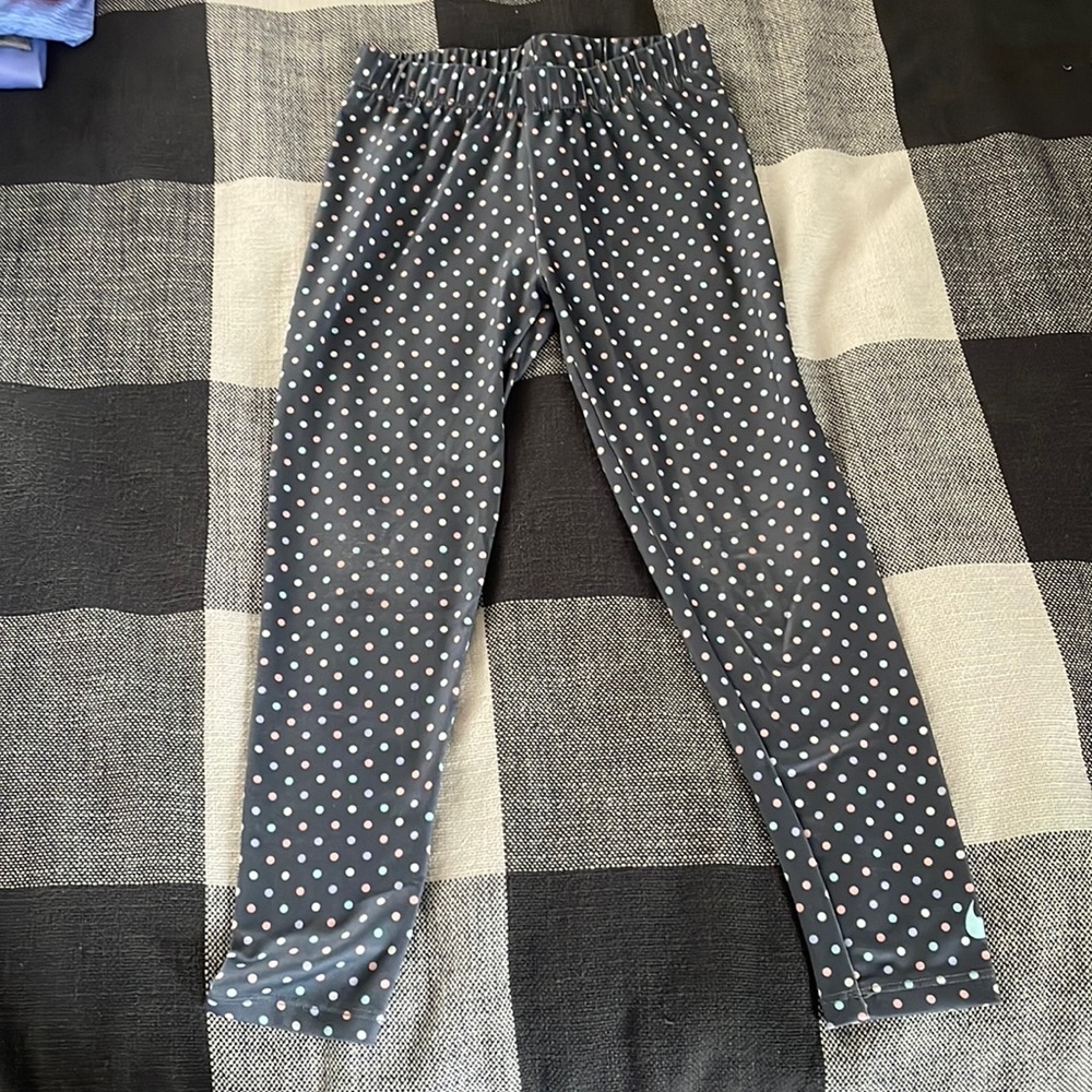 Nike leggings. Girls.
